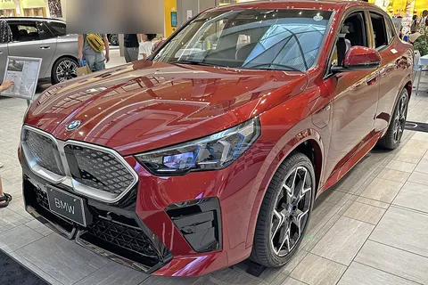 BMW iX2