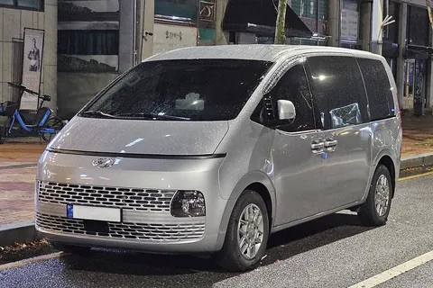 Hyundai Staria Load Electric