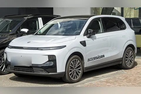 Leapmotor B10