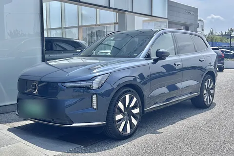 Volvo EX90